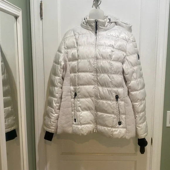 Nautica Women's White Puffer Jacket - Picture 3 of 12